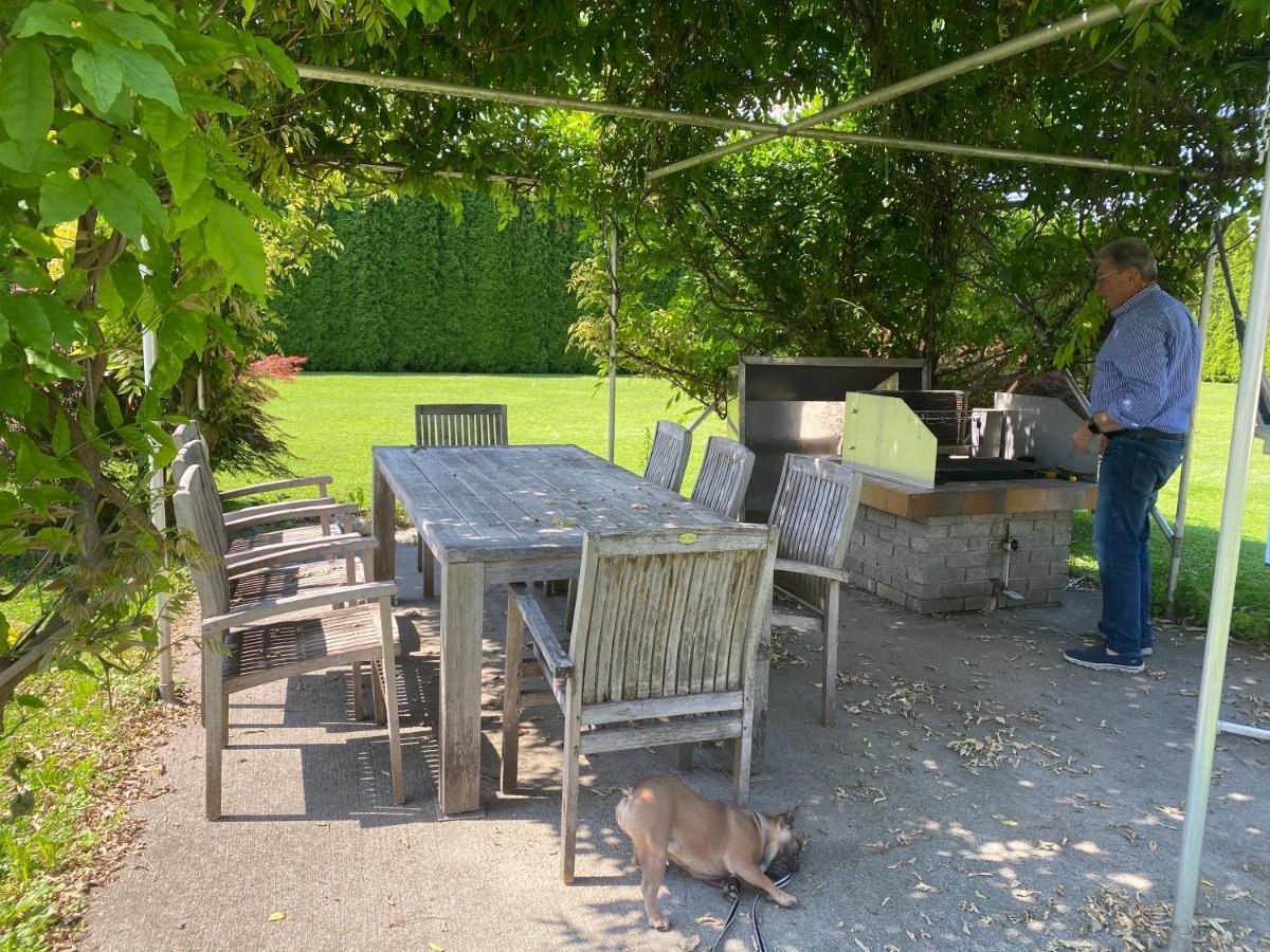 V Gemuetliches Gartenhaus Sankt Michael ob Bleiburg ภายนอก รูปภาพ